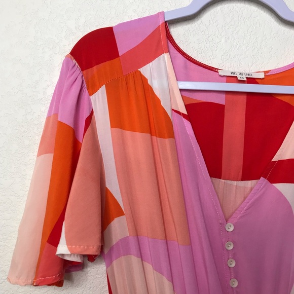 ABEL THE LABEL Ruffled Hem Flutter Sleeve Midi Dress Bright Abstract Geometric - Picture 3 of 13